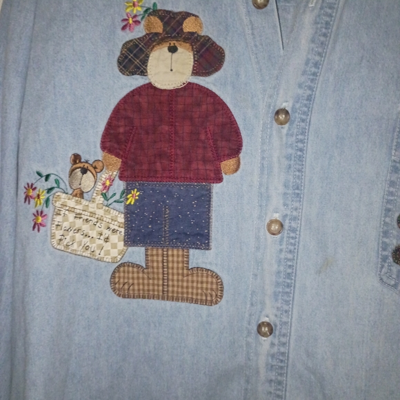 🦄Denim Shirt with Bear and Floral Embroidery - Picture 5 of 11
